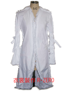白いコートタイプ衣装製作例